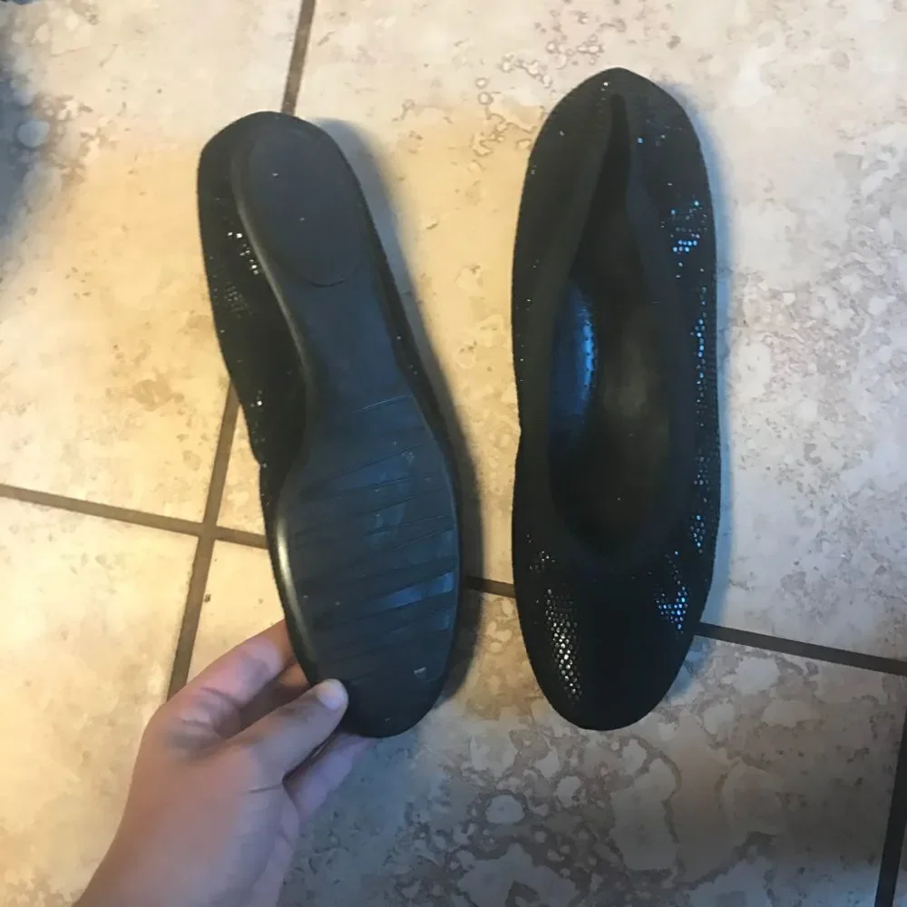 vanELI sparkle black ballet flats